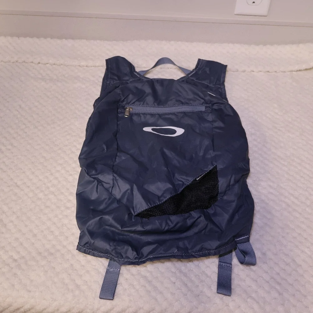 Oakley Unisex OS Packable Lightweight Backpack Flint Stone Blue 92724-24B